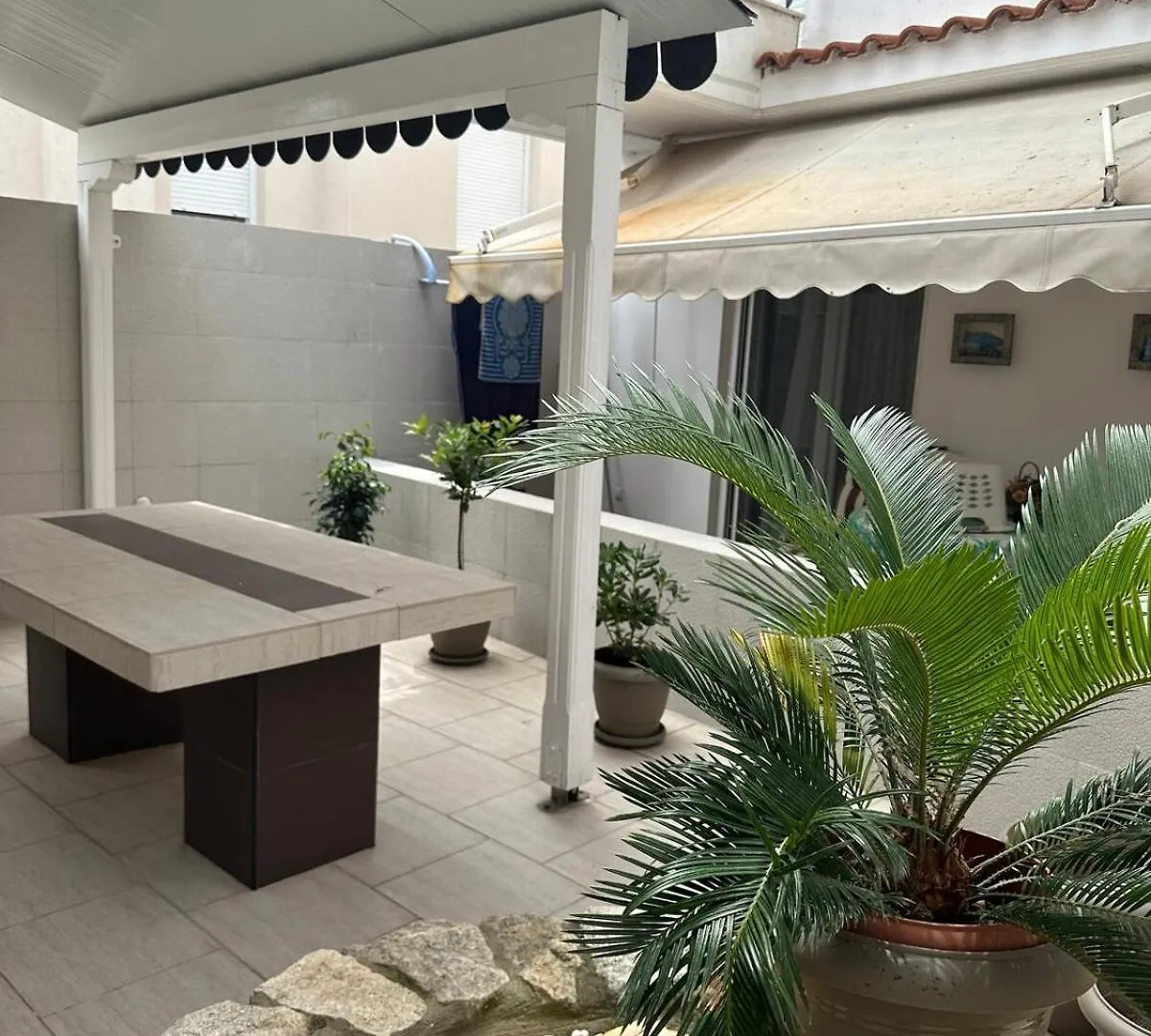 Studio Green Patio Hanioti